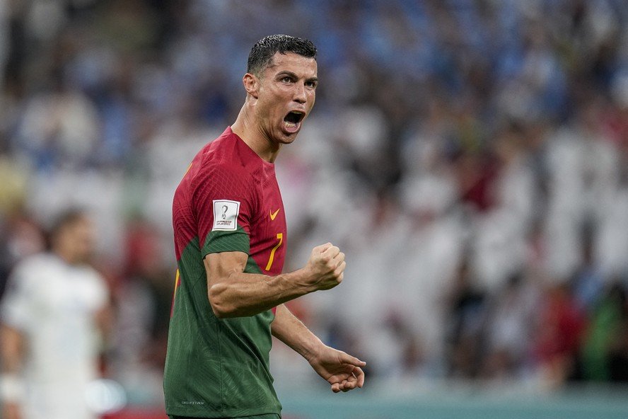 Cristiano Ronaldo Bilionário: Primeiro da História do Futebol 2 Cristiano Ronaldo Bilionário: Primeiro da História do Futebol - Imagem do artigo original