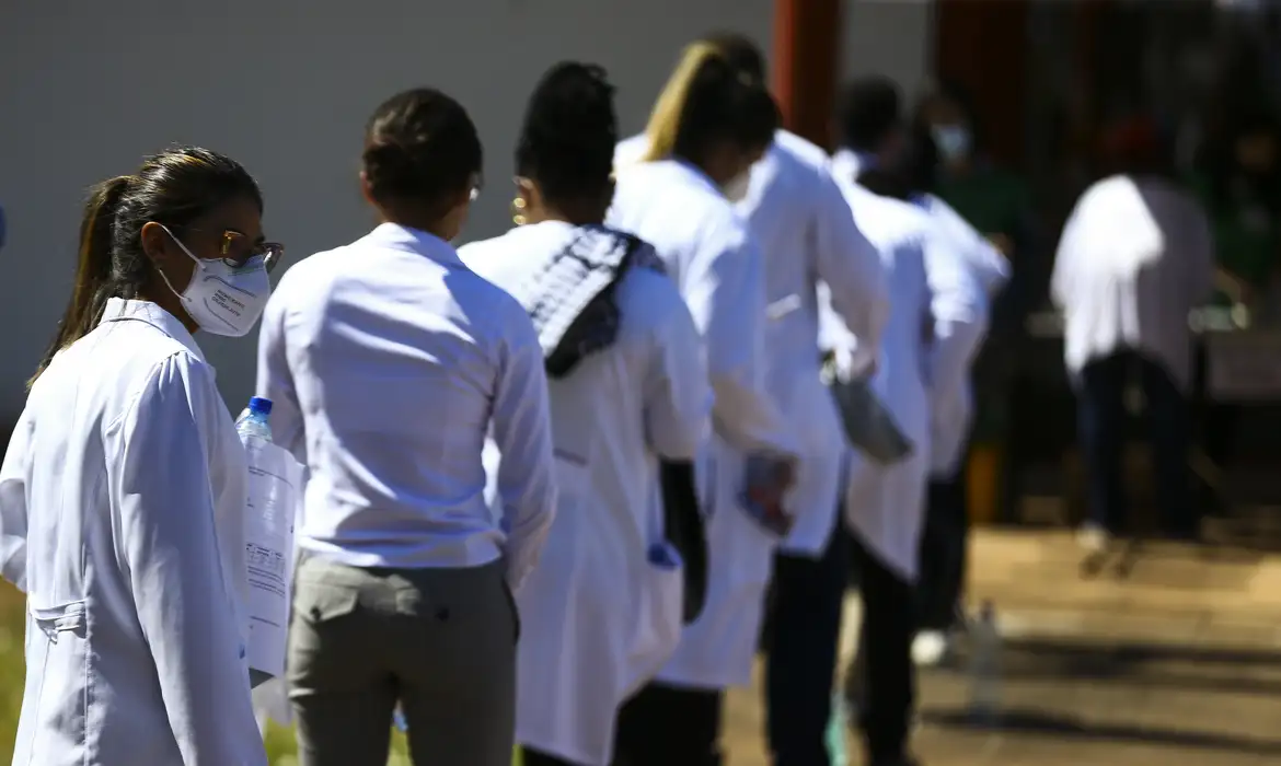 Revalida 2025: Cartão de Confirmação de Inscrição Disponível 2 Revalida 2025: Cartão de Confirmação de Inscrição Disponível - Imagem do artigo original
