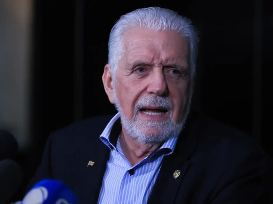 Haddad tem 'armário' de alternativas à MP do IOF, diz Wagner 2 Haddad tem ‘armário’ de alternativas à MP do IOF, diz Wagner - Imagem do artigo original