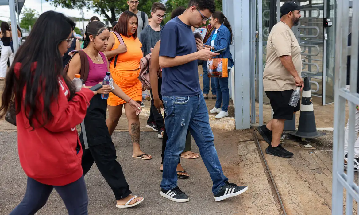 Enem 2025: Provas Nacionais Iniciam em Um Mês - Imagem do artigo original