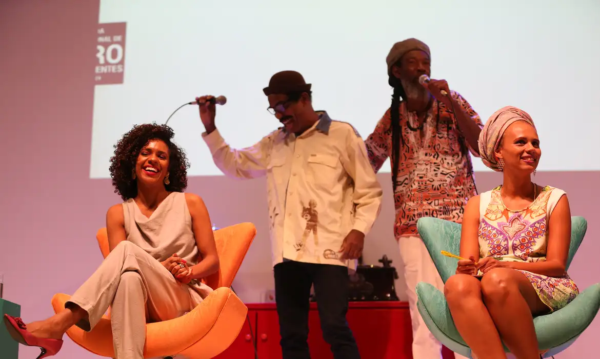 Jornalistas Negras da EBC Entre as Mais Admiradas da Imprensa 2 Jornalistas Negras da EBC Entre as Mais Admiradas da Imprensa - Imagem do artigo original