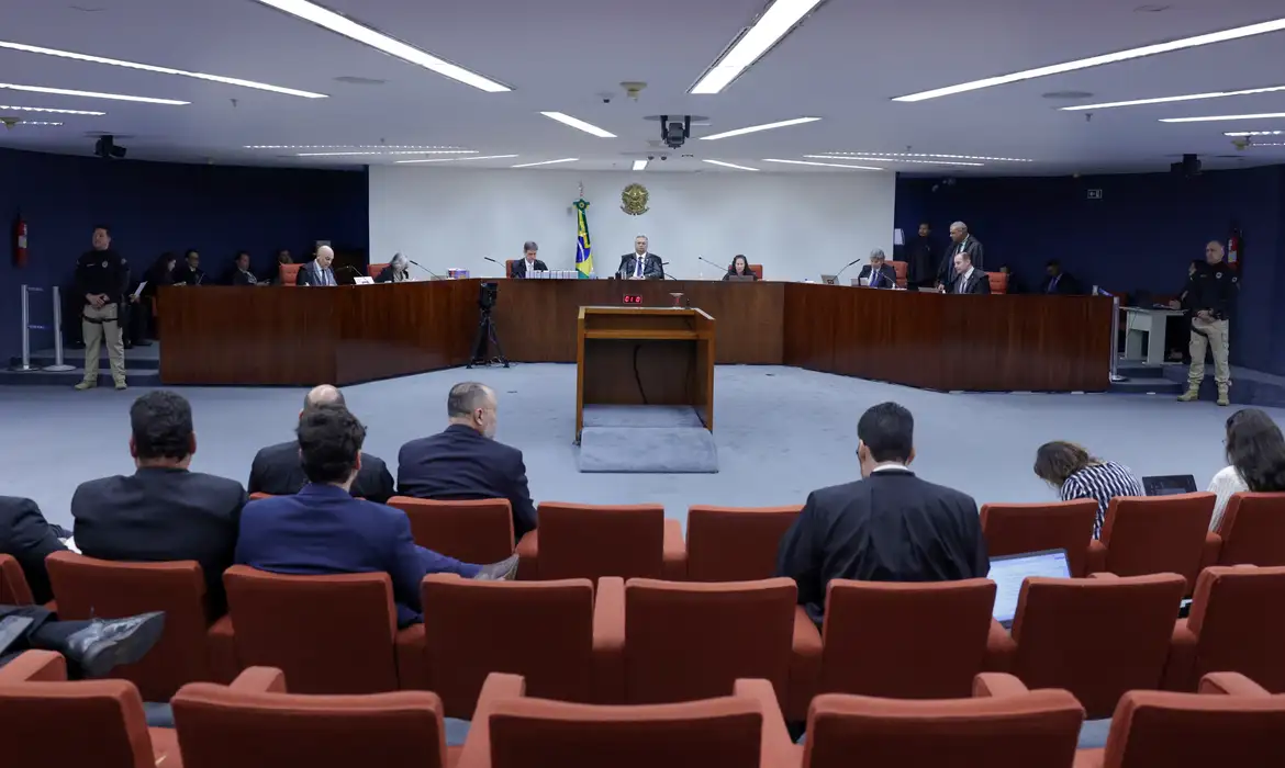Moraes Inicia Julgamento do Núcleo 4 do Golpe no STF 2 Moraes Inicia Julgamento do Núcleo 4 do Golpe no STF - Imagem do artigo original