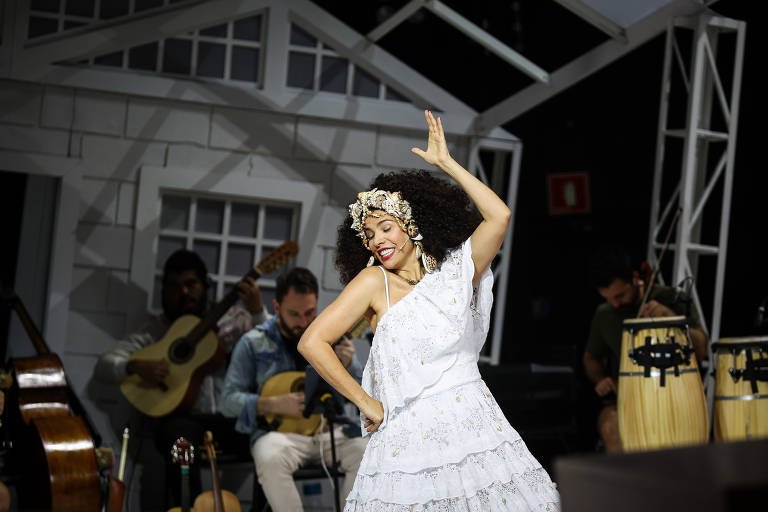 Prêmio Bibi Ferreira 2024: Musical Clara Nunes é o Grande Vencedor 2 Prêmio Bibi Ferreira 2024: Musical Clara Nunes é o Grande Vencedor - Imagem do artigo original