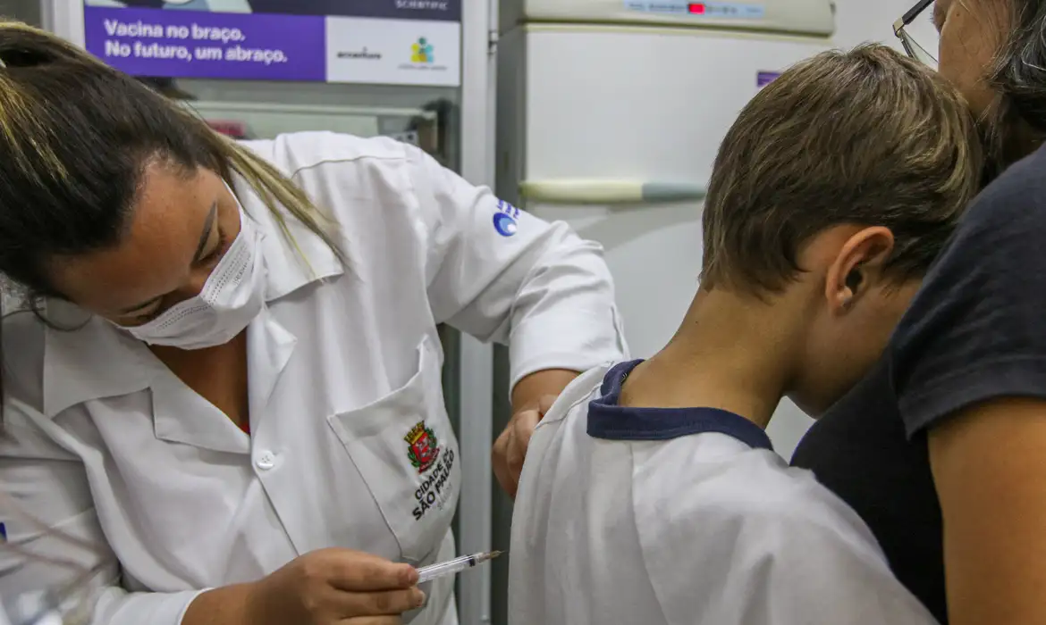 Vacina HPV Reduz Câncer de Colo de Útero em 58%, Aponta Estudo 2 Vacina HPV Reduz Câncer de Colo de Útero em 58%, Aponta Estudo - Imagem do artigo original