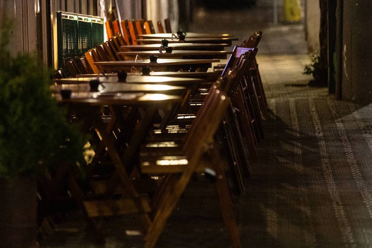Crise de Metanol Abala Bares: Prejuízo e Novas Medidas em SP 2 Crise de Metanol Abala Bares: Prejuízo e Novas Medidas em SP - Imagem do artigo original