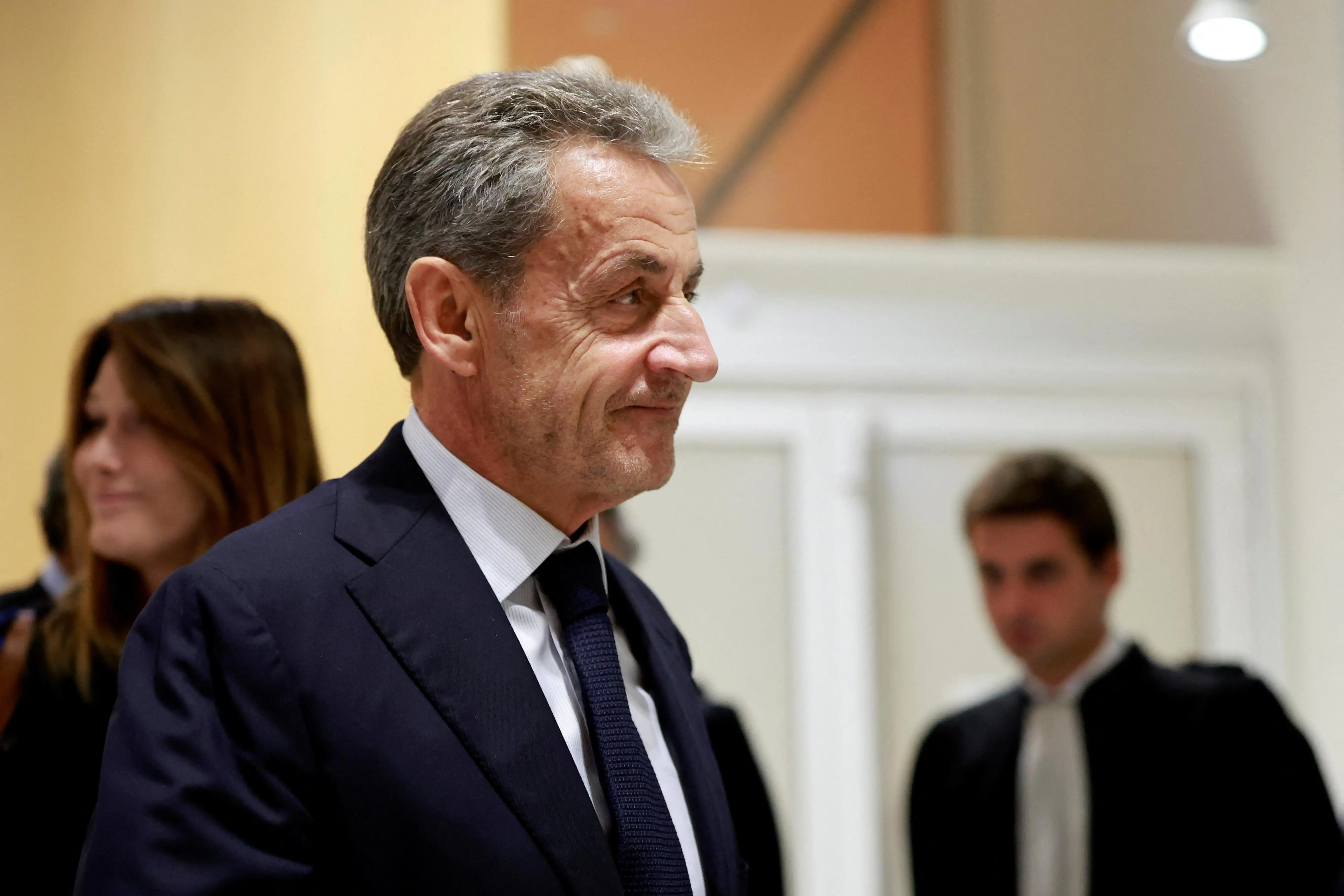 Prisão de Sarkozy: Data de Encarceramento Definida 2 Prisão de Sarkozy: Data de Encarceramento Definida - Imagem do artigo