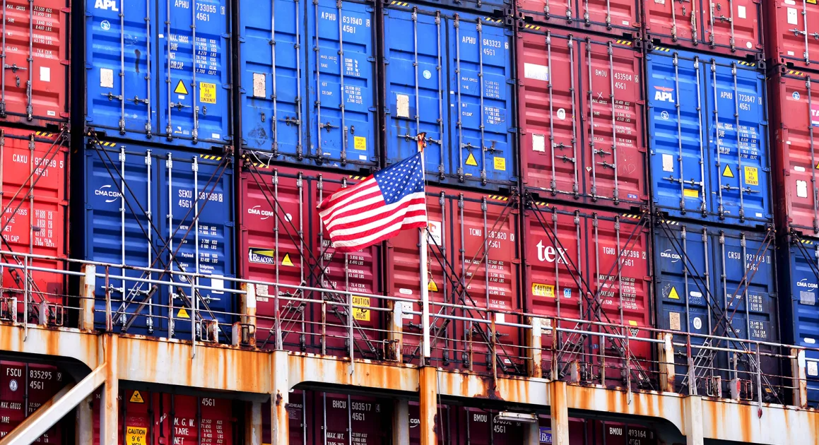 Guerra Comercial EUA China: Tensões Aumentam com Novas Tarifas 2 Guerra Comercial EUA China: Tensões Aumentam com Novas Tarifas - Imagem do artigo