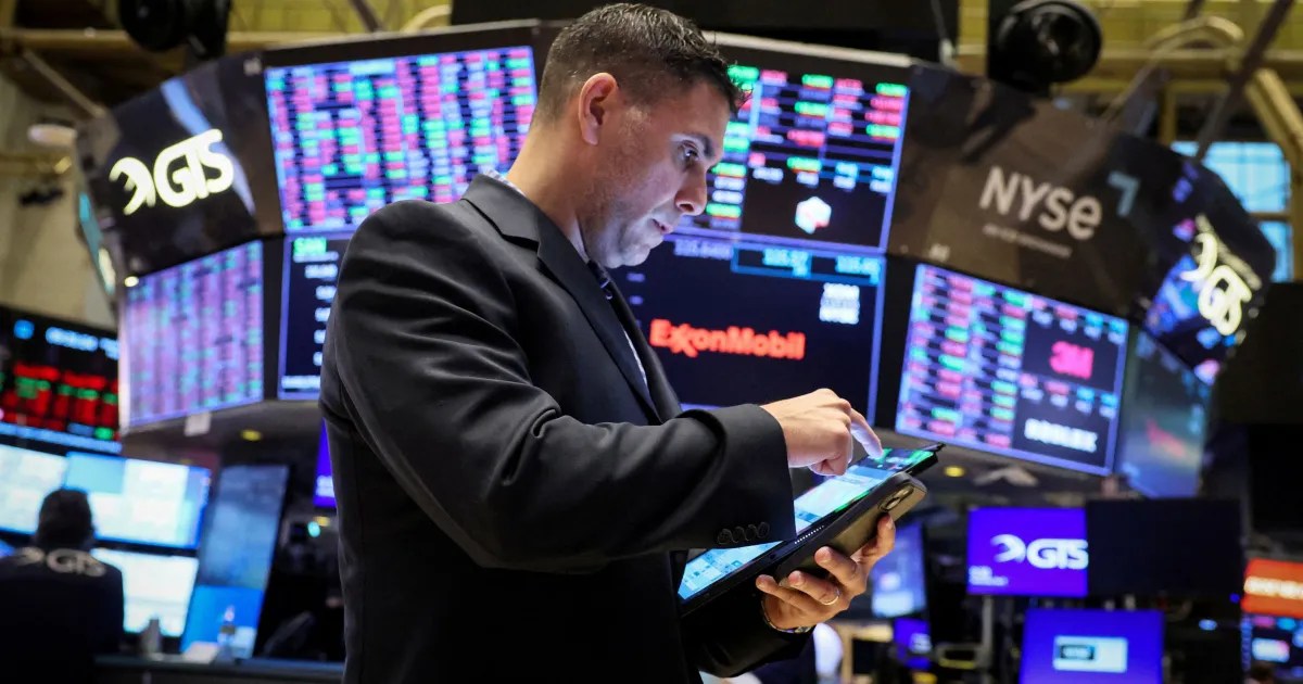 Futuros de NY reagem e recuperam após falas de Trump 2 Futuros de NY reagem e recuperam após falas de Trump - Imagem do artigo