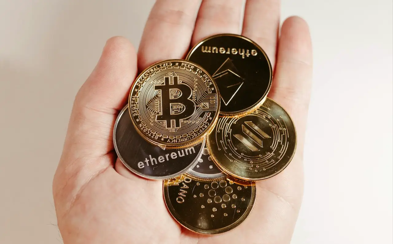 Apostas Cripto Outubro: Bitcoin e Ethereum Lideram Previsões 2 Apostas Cripto Outubro: Bitcoin e Ethereum Lideram Previsões - Imagem do artigo