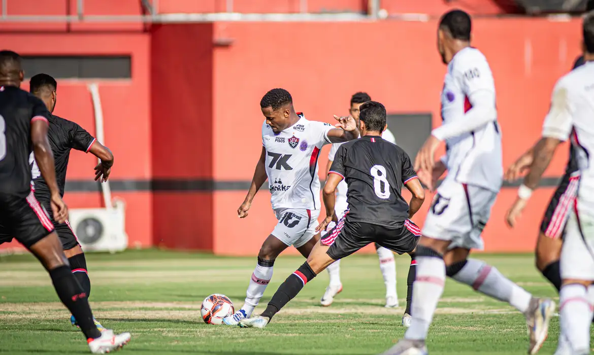 Empate Vitória e Atlético-BA no Baianão: Jogo Sem Gols 2 Empate Vitória e Atlético-BA no Baianão: Jogo Sem Gols - Imagem do artigo original