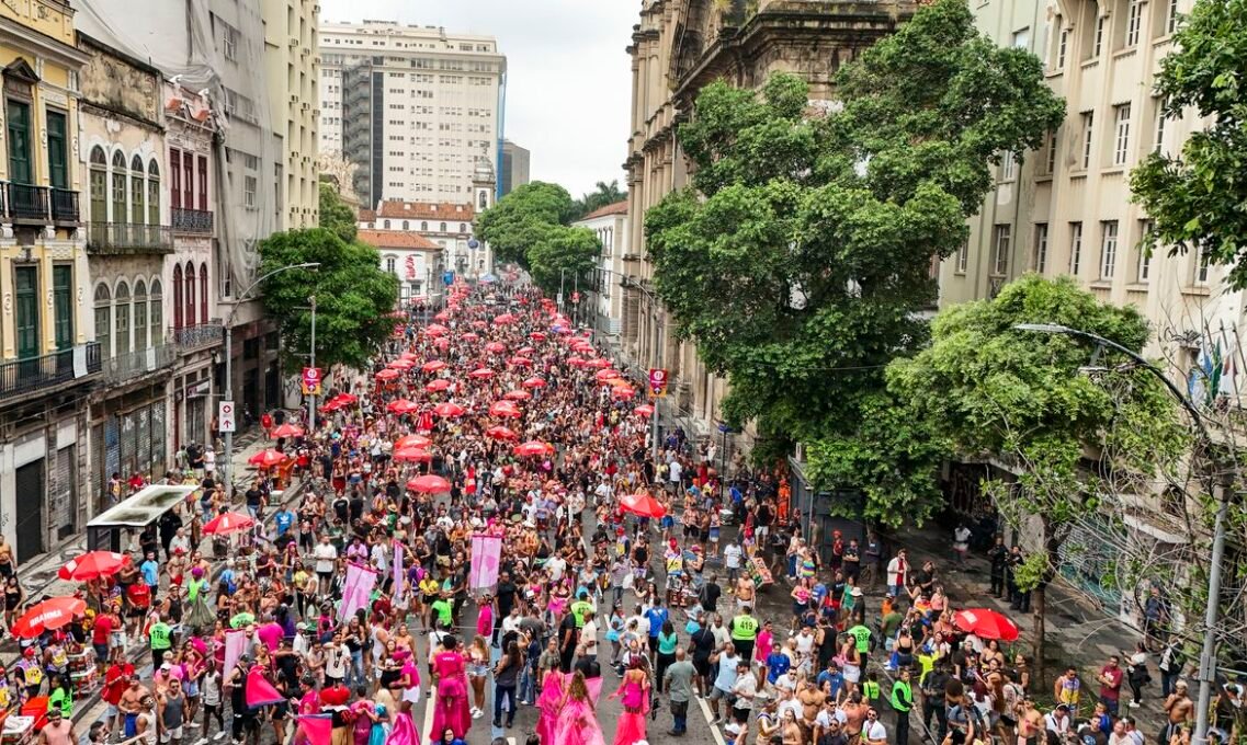 Bloco da Lexa Impulsiona Folia no Circuito Preta Gil 2026 - Imagem do artigo original