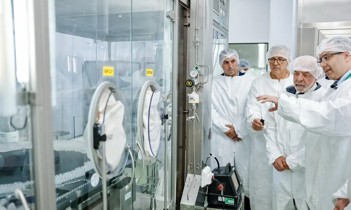 Lula defende parceria com China para produção de vacinas - Imagem do artigo original