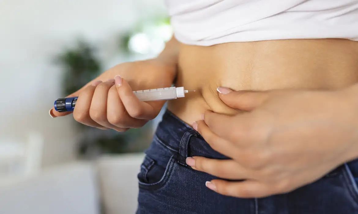 Anvisa alerta sobre risco de pancreatite com canetas emagrecedoras - Imagem do artigo original