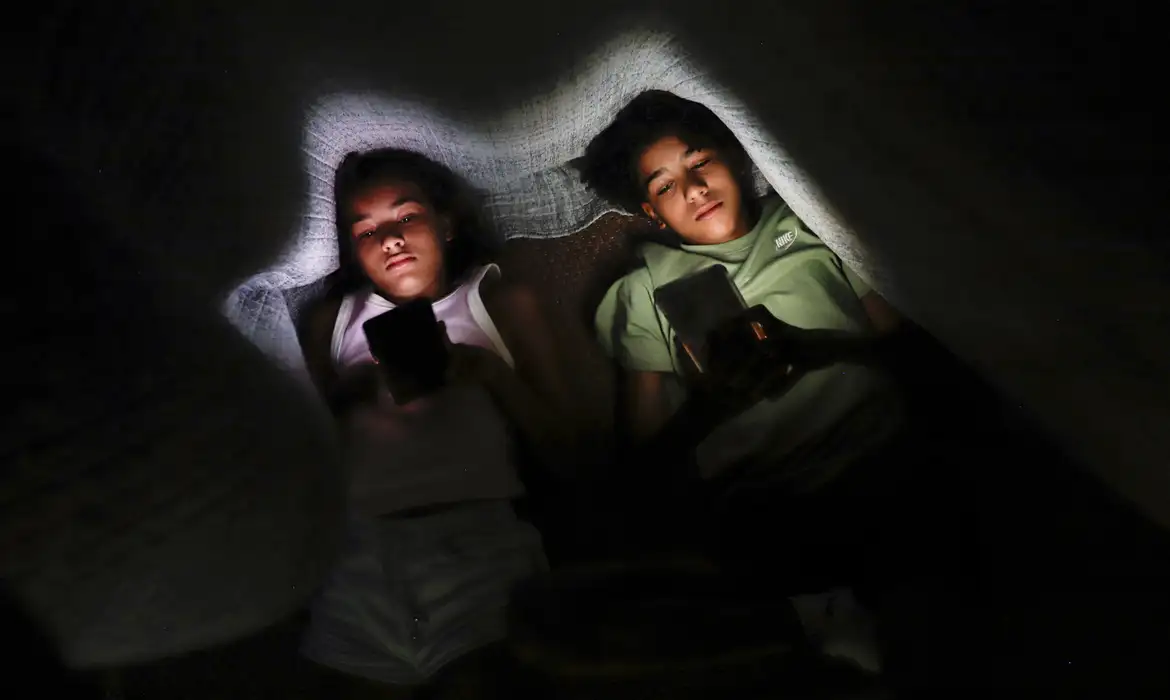 Vídeos Curtos Impactam Desenvolvimento Infantil Negativamente 2 Vídeos Curtos Impactam Desenvolvimento Infantil Negativamente - Imagem do artigo original