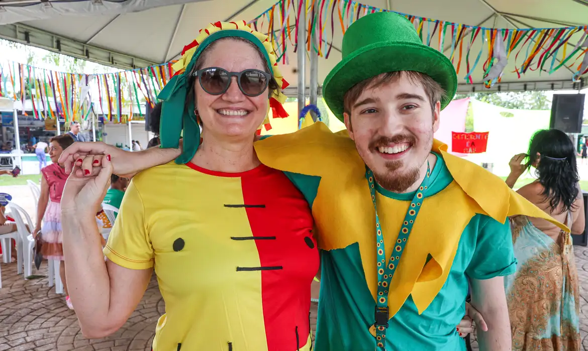 <strong>Carnaval Acessível em Brasília: Bloco Promove Inclusão</strong> - Imagem do artigo original