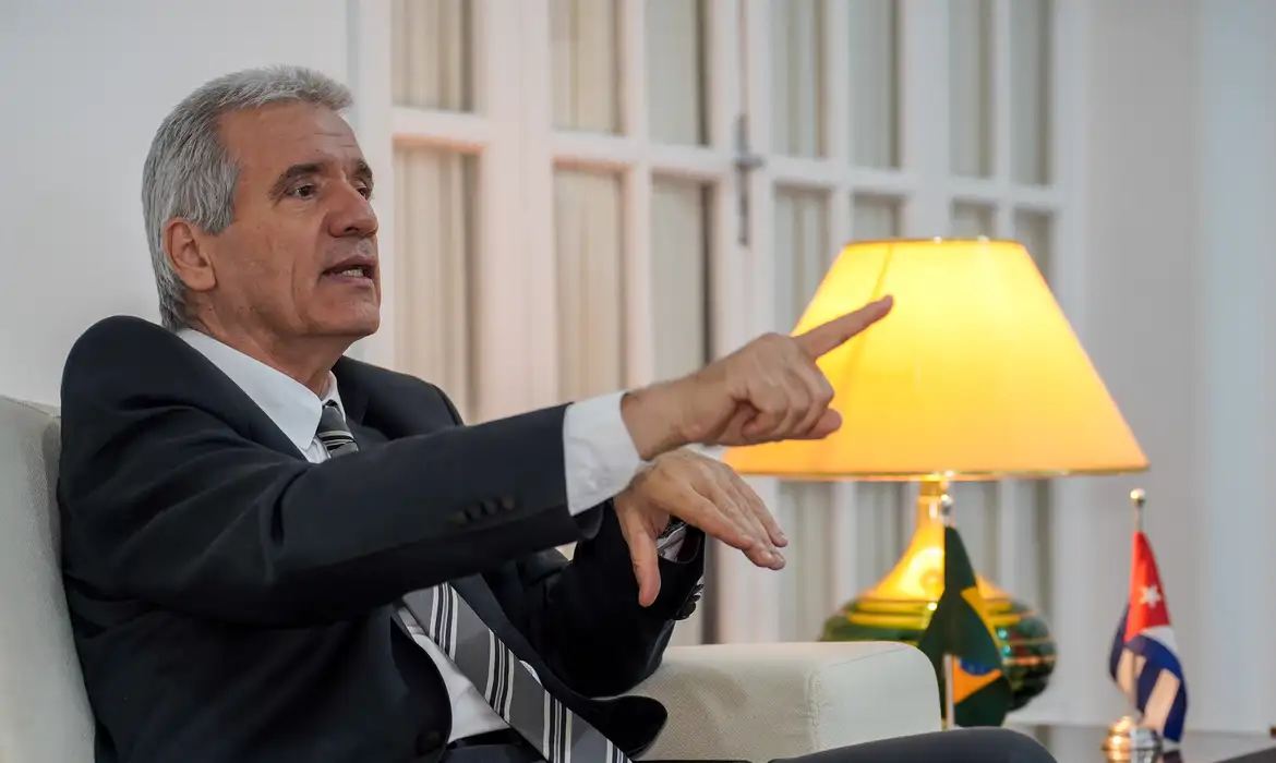 Embaixador de Cuba Denuncia Medidas de Trump sobre Petróleo - Imagem do artigo original