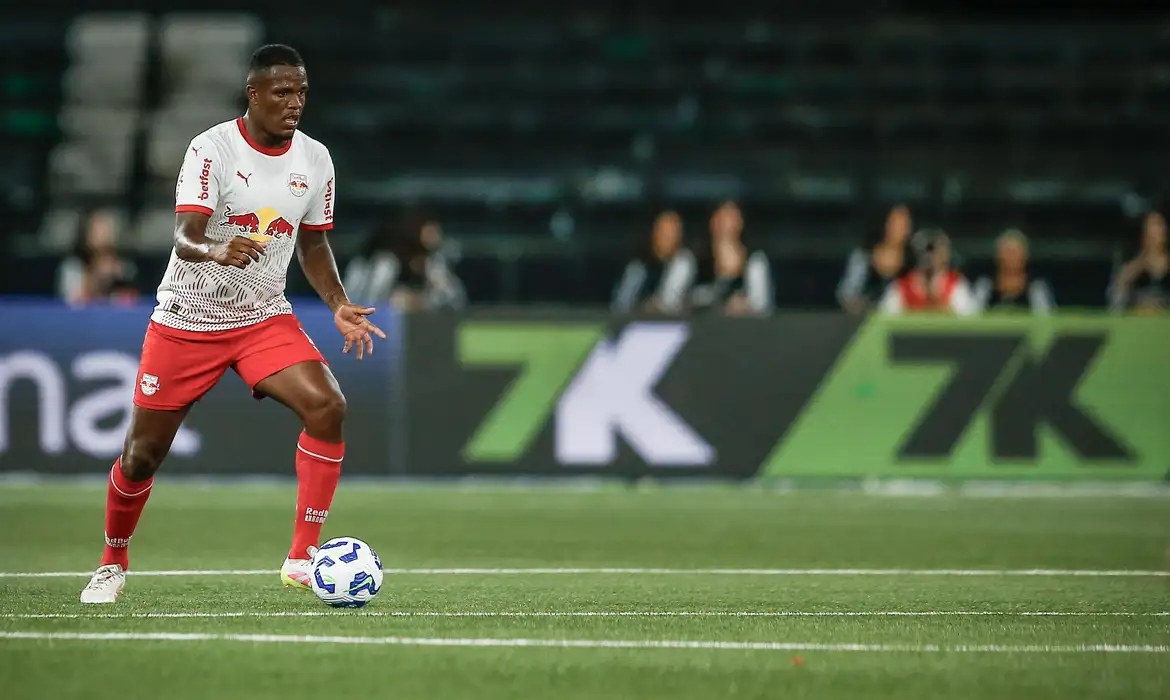 Ministérios Repudiam Machismo Contra Árbitra no Futebol - Imagem do artigo original