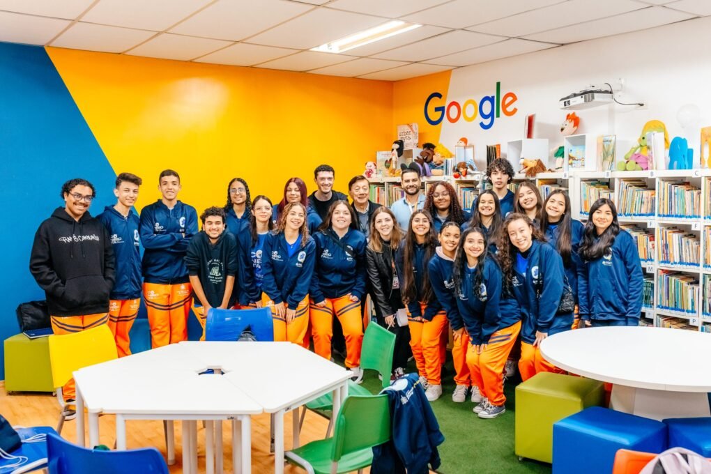 Conecta Professor São Bernardo: 10 Docentes Vão a Portugal 2 Conecta Professor São Bernardo: 10 Docentes Vão a Portugal - Imagem do artigo