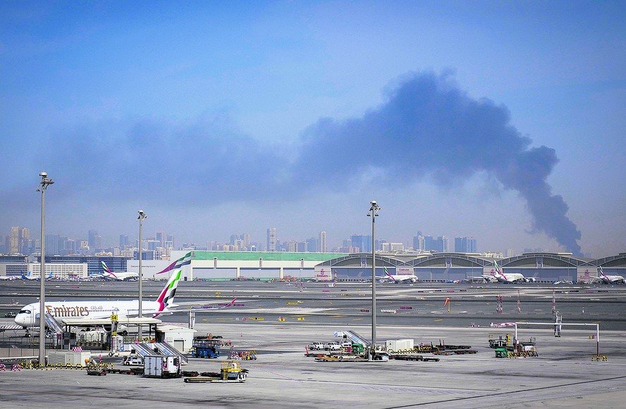 Tráfego Aéreo Oriente Médio: Crise em Aeroportos Globais Persiste 2 Tráfego Aéreo Oriente Médio: Crise em Aeroportos Globais Persiste - Imagem do artigo original
