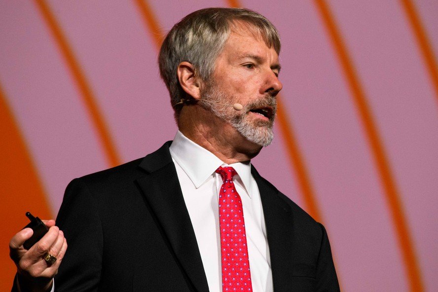 Strategy compra US$ 1,6 bilhão em bitcoins com nova fonte - Imagem do artigo original