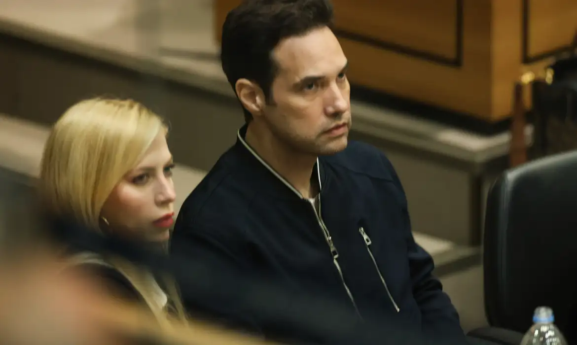 Caso Henry Borel: Defesa de Jairinho abandona júri e adia julgamento - Imagem do artigo original