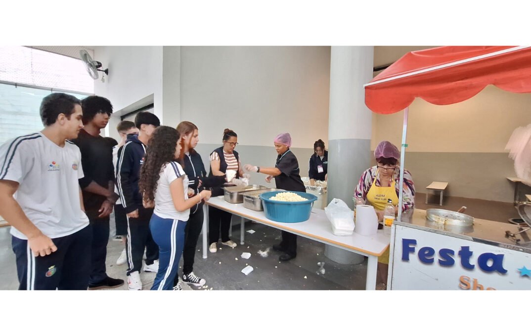 EME Alcina Dantas Feijão celebra 59 anos em São Caetano 2 EME Alcina Dantas Feijão celebra 59 anos em São Caetano - Imagem do artigo