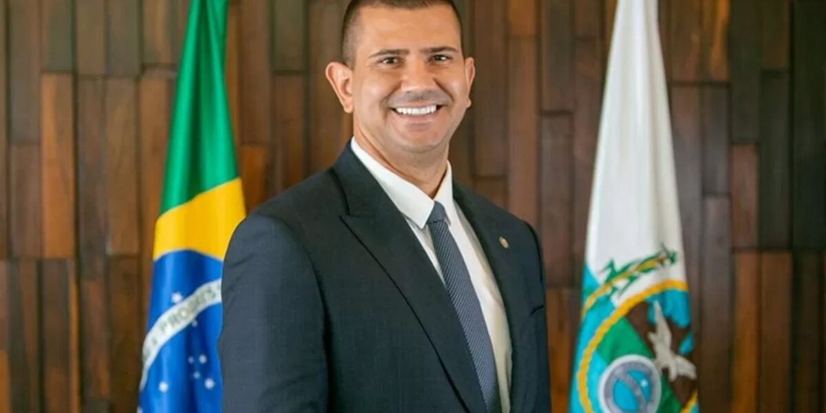 Douglas Ruas Eleito Presidente da Alerj e Governador do Rio 1 rss featured 19821 1774595318