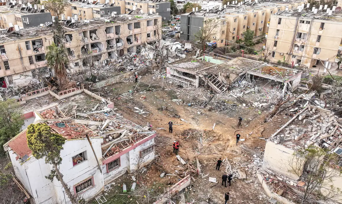 Cessar-Fogo EUA Irã: Pausa Para Novo Ataque Massivo? 2 Cessar-Fogo EUA Irã: Pausa Para Novo Ataque Massivo? - Imagem do artigo original