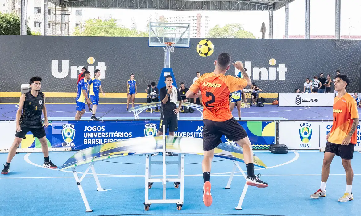 Esporte Universitário: Paz e Diplomacia em Meio a Conflitos Globais - Imagem do artigo original