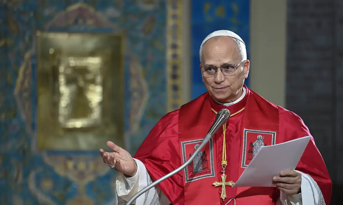 CNBB Reafirma Apoio ao Papa Leão XIV Após Críticas de Trump - Imagem do artigo original