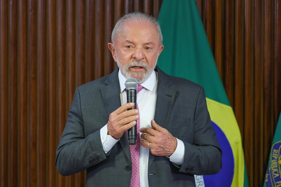 Governo Lula Envia PL Sobre Fim da Escala 6×1 ao Congresso - Imagem do artigo original