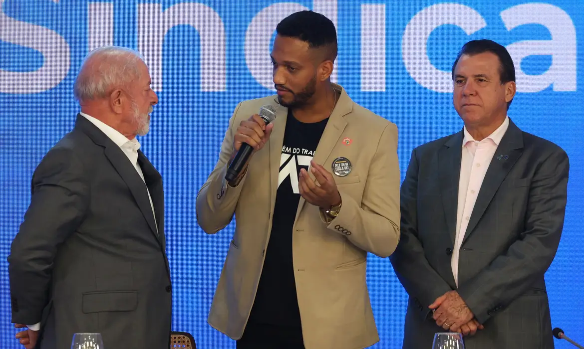 Lula Pede Mobilização Sindical para Fim da Escala 6x1 2 Lula Pede Mobilização Sindical para Fim da Escala 6×1 - Imagem do artigo original