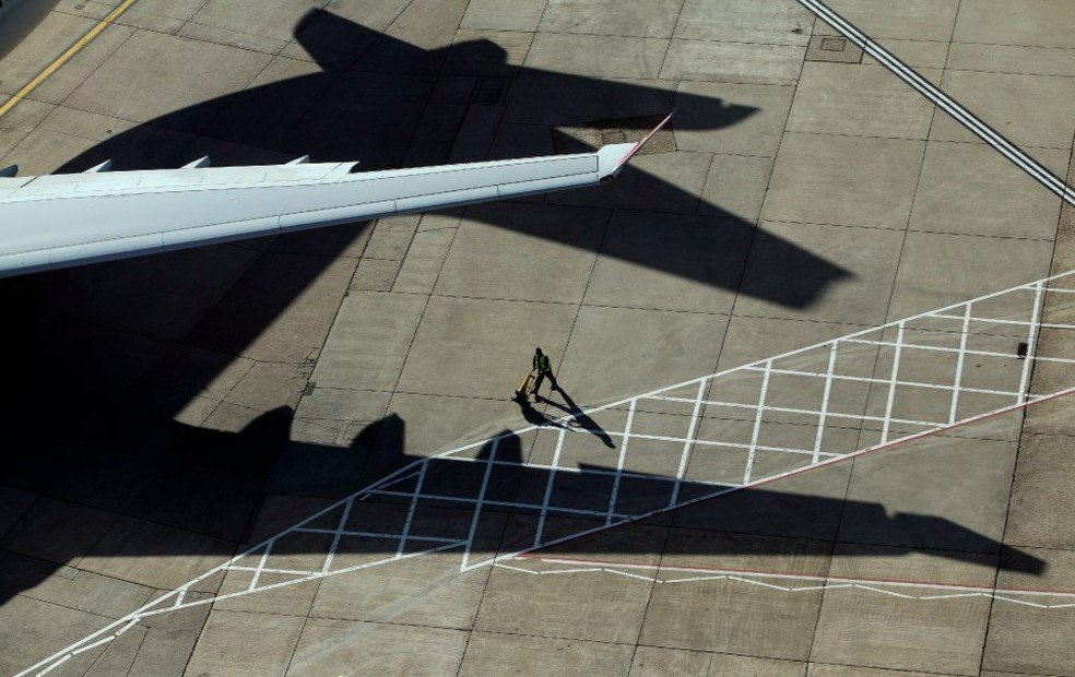 Crise Aérea: Guerra no Oriente Médio afeta companhias e voos - Imagem do artigo original