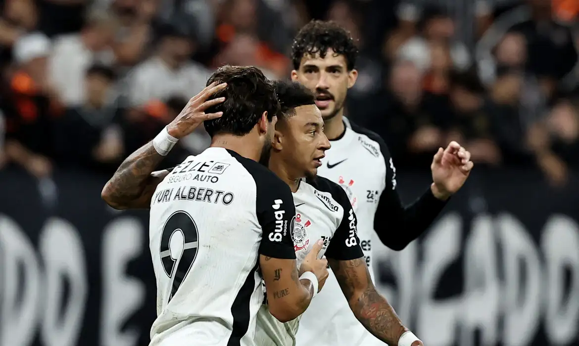 Corinthians mantém 100% na Libertadores após vencer Peñarol - Imagem do artigo original