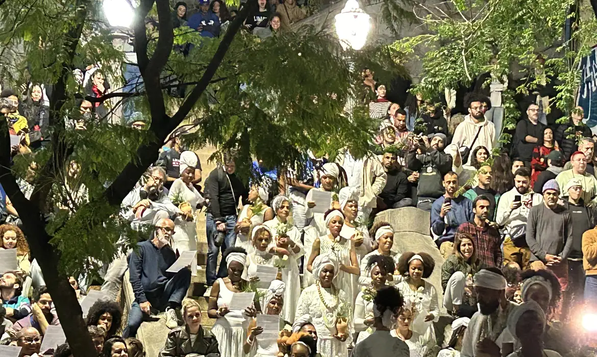 Lavagem da Escadaria do Bixiga reafirma legado negro em SP - Imagem do artigo original