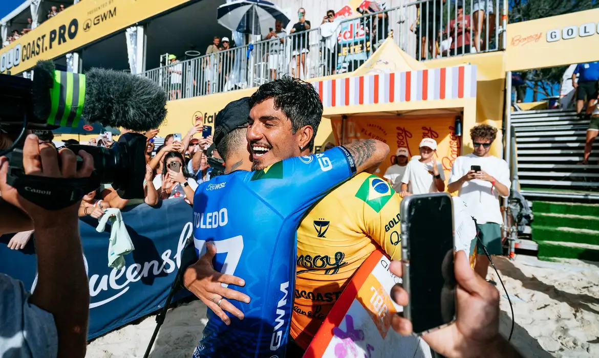 Surfe: Medina, Filipe e Alejo Avançam na WSL Nova Zelândia - Imagem do artigo original