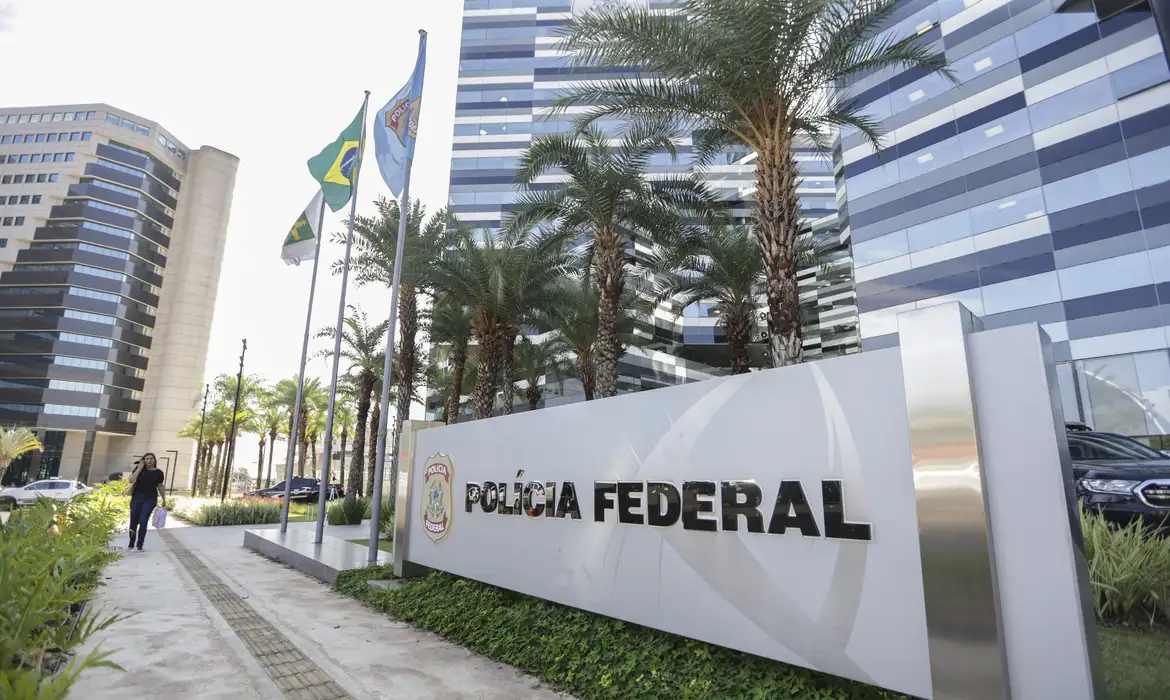 PF prende hacker do caso Banco Master em ação com Interpol em Dubai - Imagem do artigo original