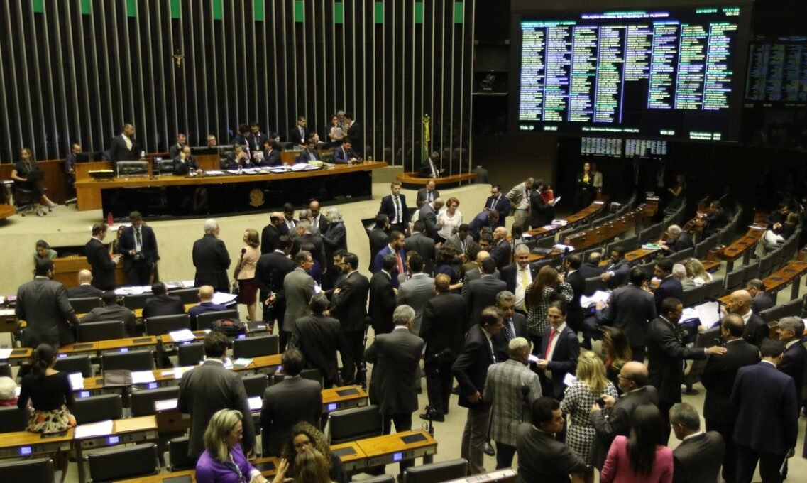 Congresso aprova recursos federais para municípios inadimplentes - Imagem do artigo original
