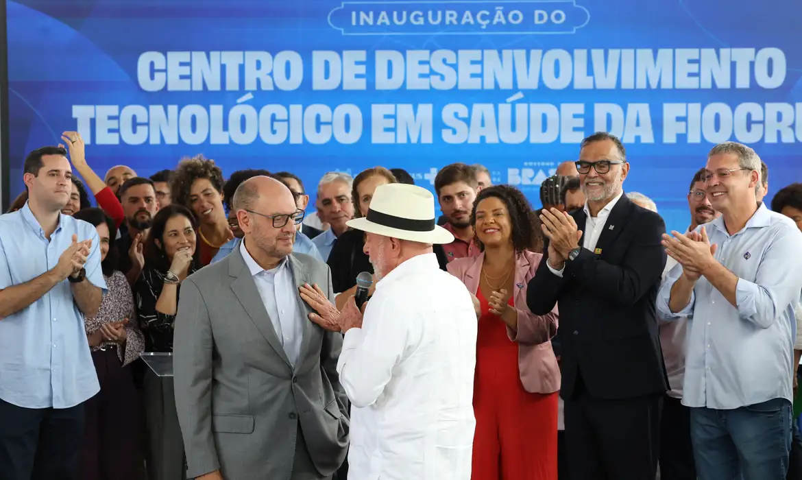 Lula Cobra Governador do RJ por Ações Contra Milicianos - Imagem do artigo original