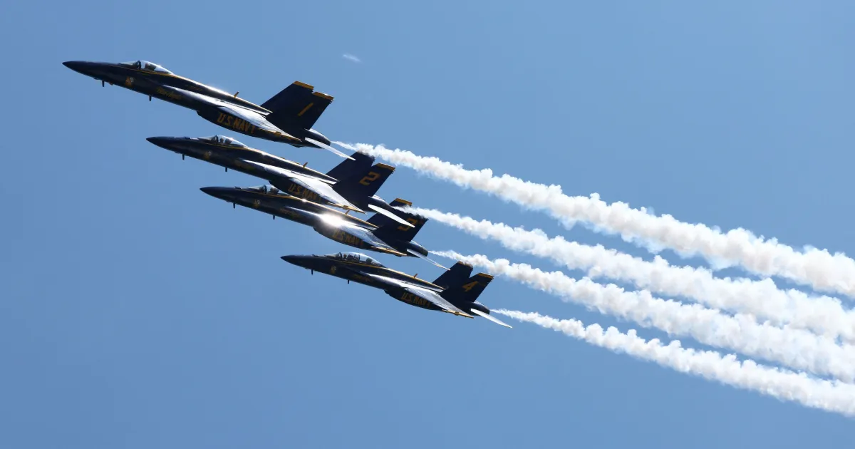 Custo de Milhões: Marinha dos EUA e Shows Aéreos de Jatos 1 rss featured 22705 1779608204