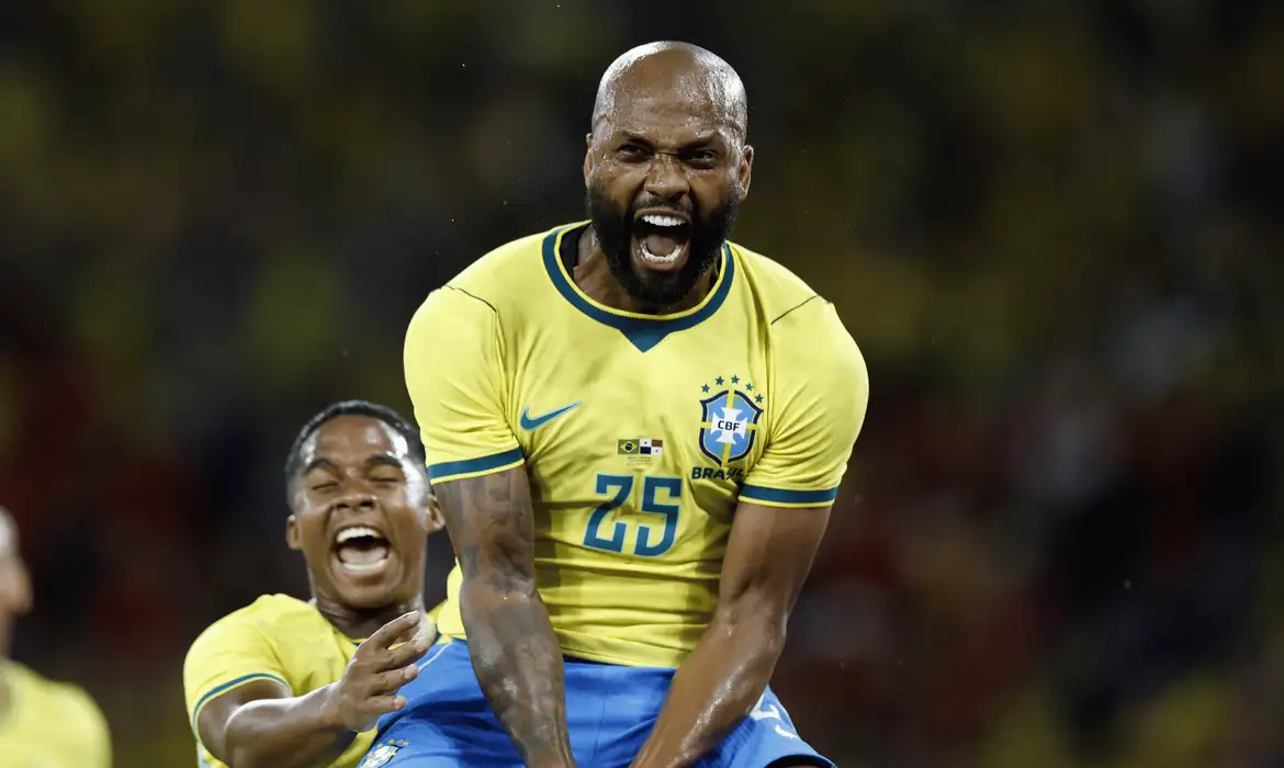 Brasil goleia Panamá com Ancelotti e encerra preparo no país 2 Brasil goleia Panamá com Ancelotti e encerra preparo no país - Imagem do artigo original
