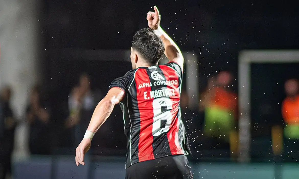 Vitória Conquista o Penta da Copa do Nordeste 2026 - Imagem do artigo original