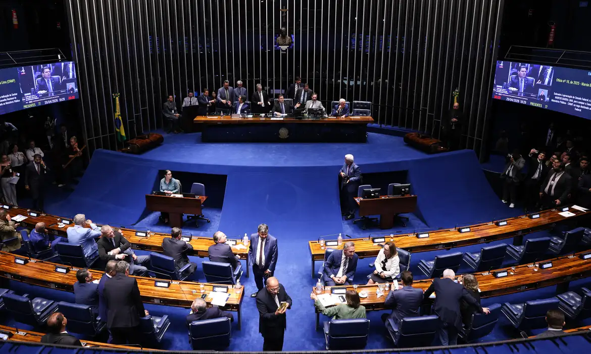 Alcolumbre trava PEC fim da 6×1 no Senado: Entenda a disputa - Imagem do artigo original