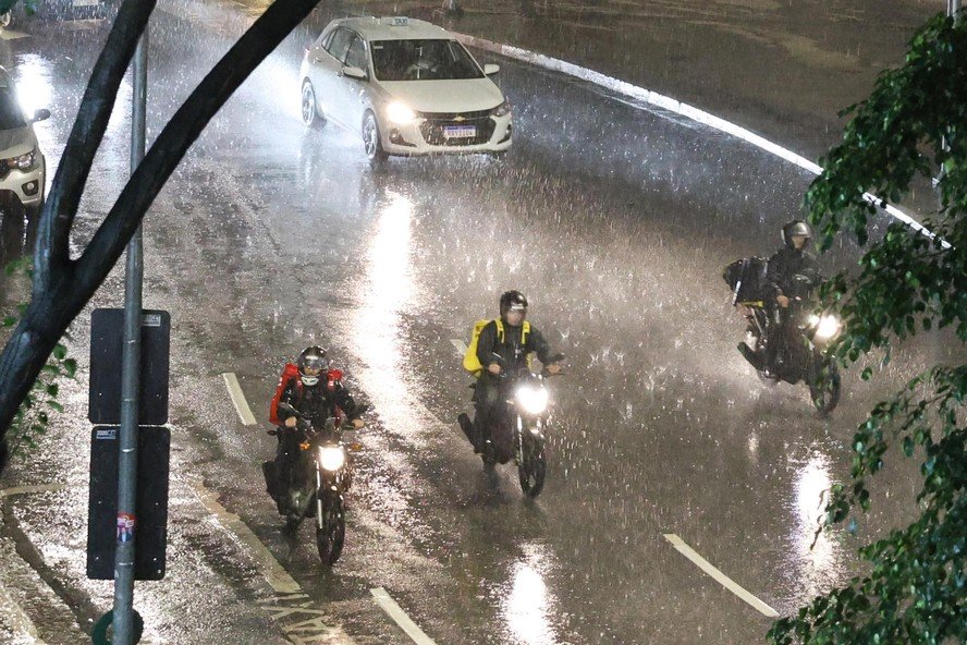 Chuvas Iniciam a Semana no Norte, Sudeste e Centro-Oeste - Imagem do artigo original