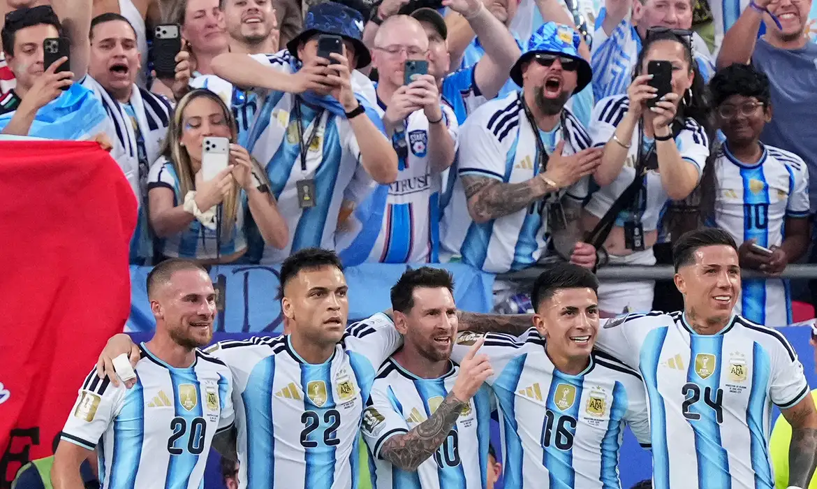 França e Argentina: Vagas na Copa do Mundo em Jogo Hoje 2 França e Argentina: Vagas na Copa do Mundo em Jogo Hoje - Imagem do artigo original