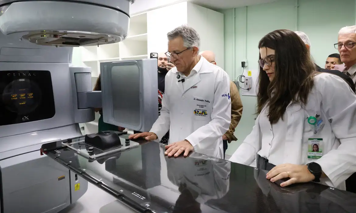 Hospital do Fundão Inaugura UTI Inteligente no SUS: Nova Era na Saúde Pública - Imagem do artigo original