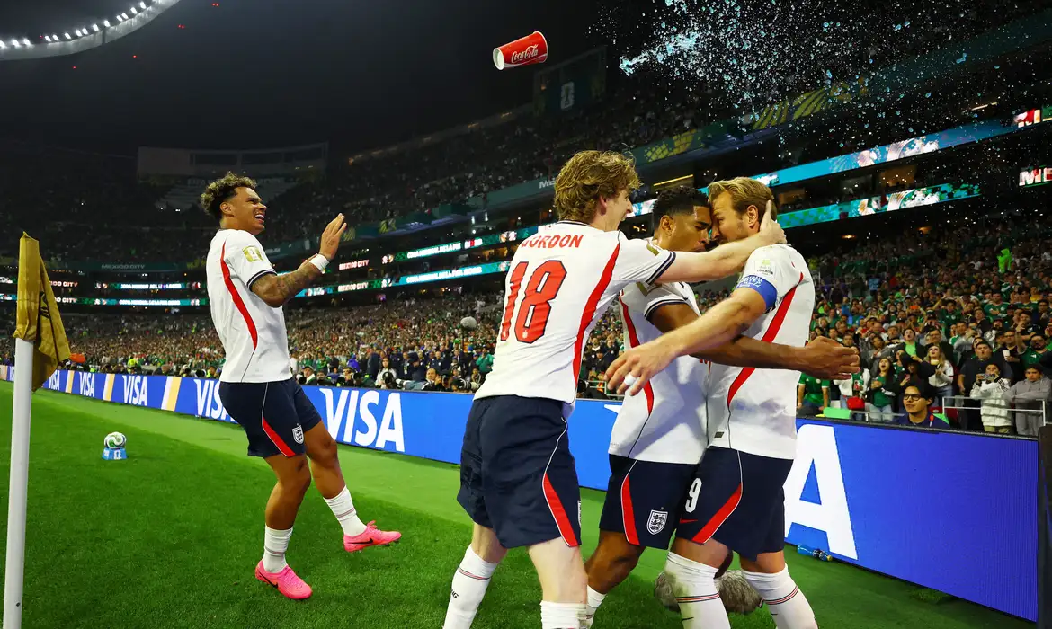Inglaterra Vence México em Jogo Dramático e Avança na Copa - Imagem do artigo original
