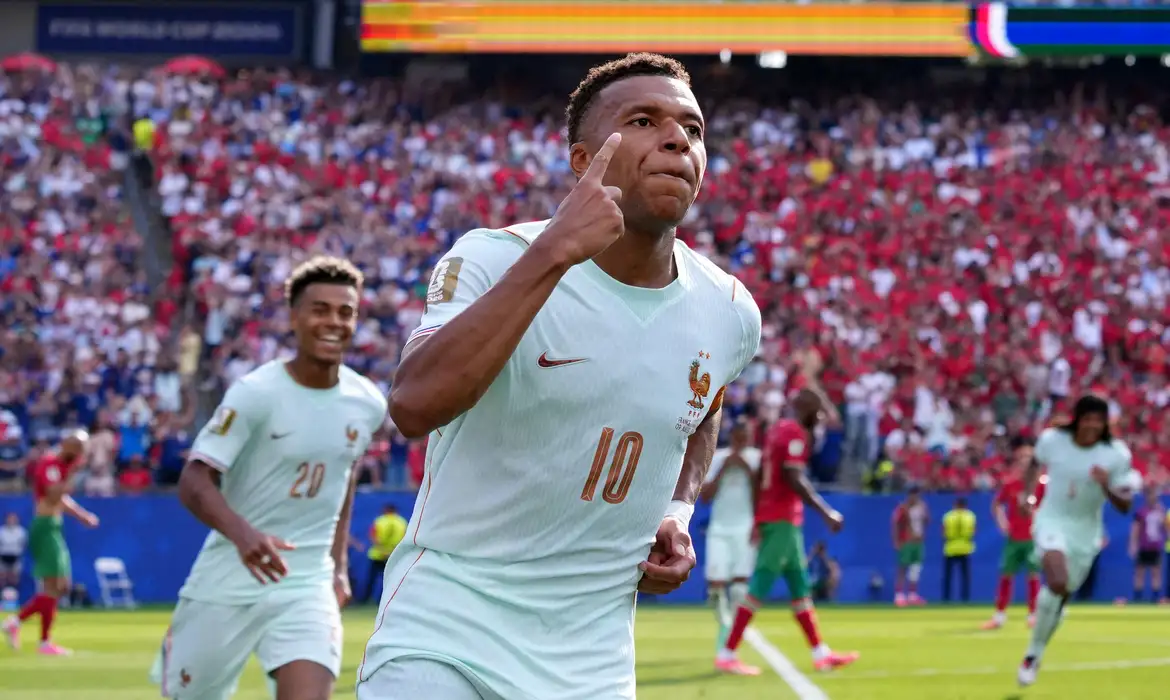 França é a Primeira Semifinalista da Copa: 2 a 0 em Marrocos - Imagem do artigo original