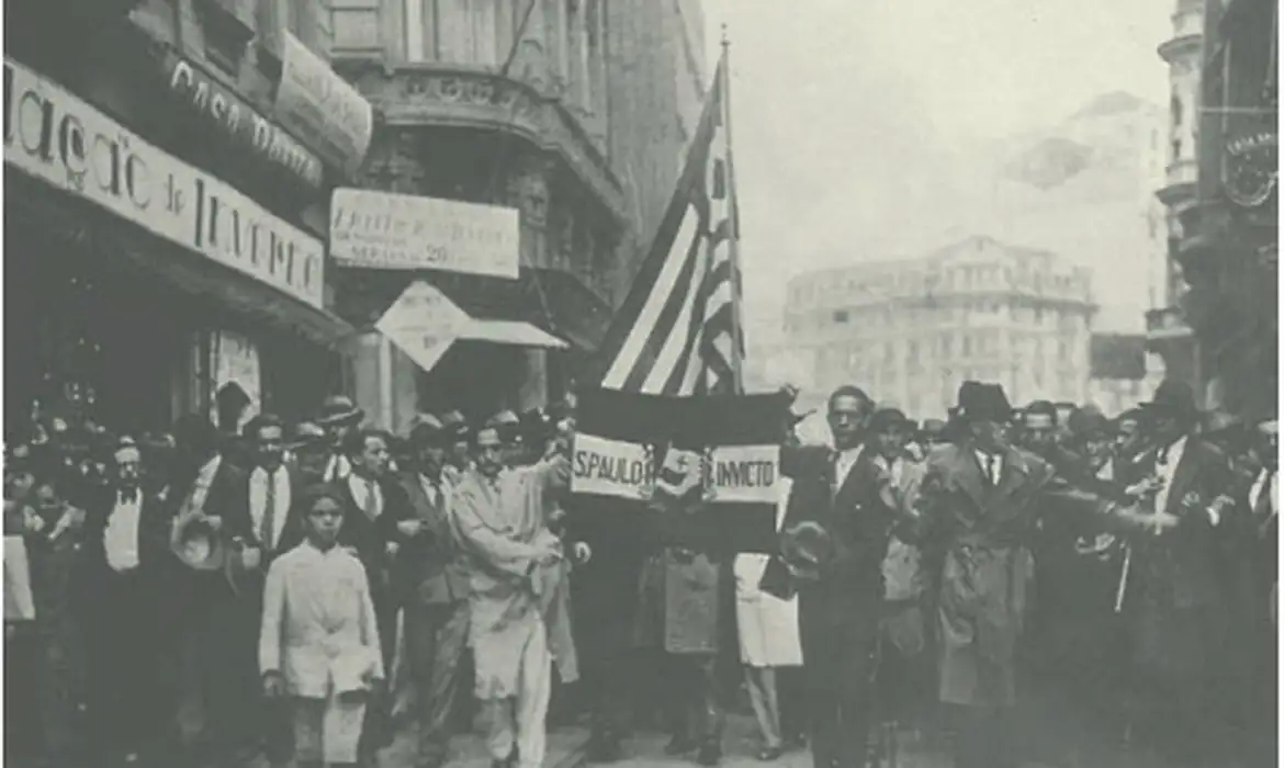 Feriado de 9 de Julho: Entenda a Revolução Constitucionalista - Imagem do artigo original