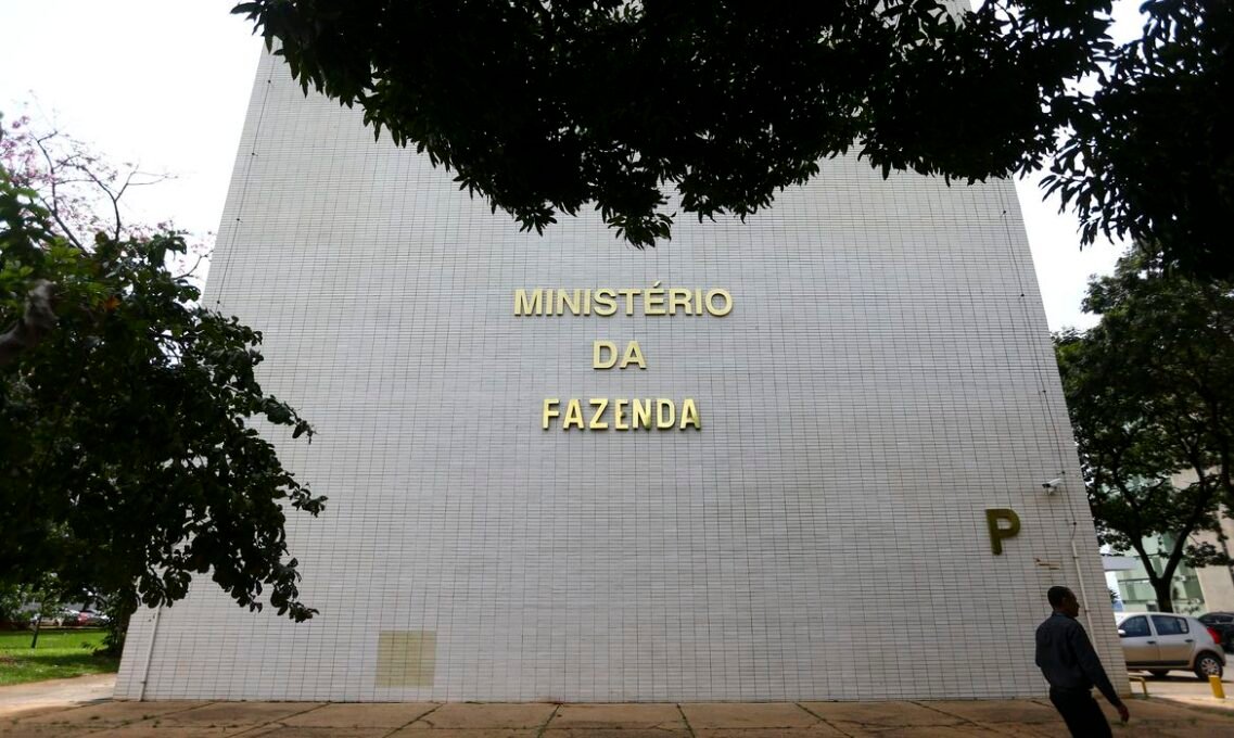 Governo recorre ao STF contra PEC de Agentes de Saúde - Imagem do artigo original